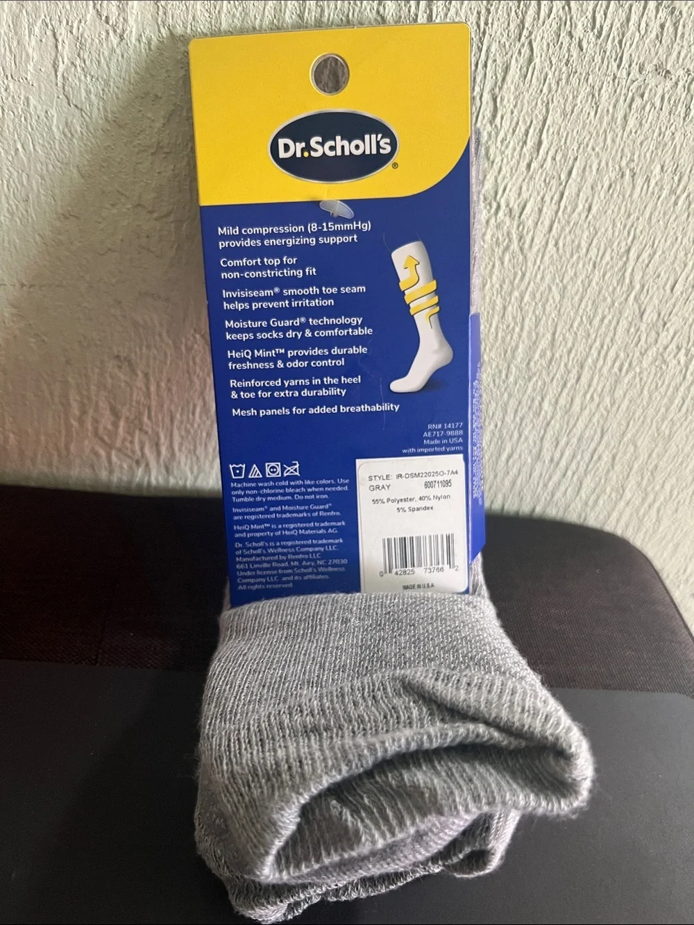#2800**Dr. Scholl's Men's Gray Over-the-Calf Work Compression Socks